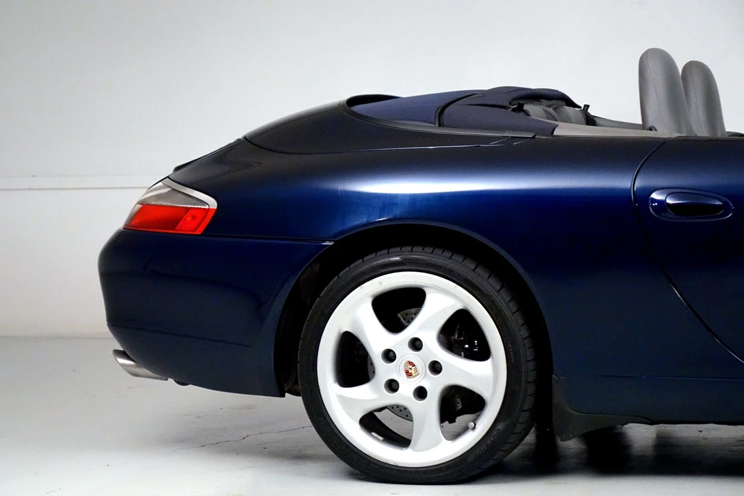 2001 Porsche 996 Carrera - Image 23 of 31