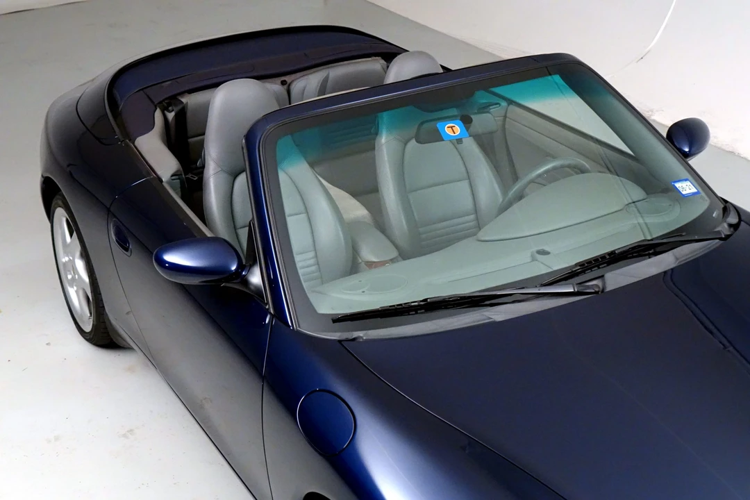 2001 Porsche 996 Carrera - Image 20 of 31