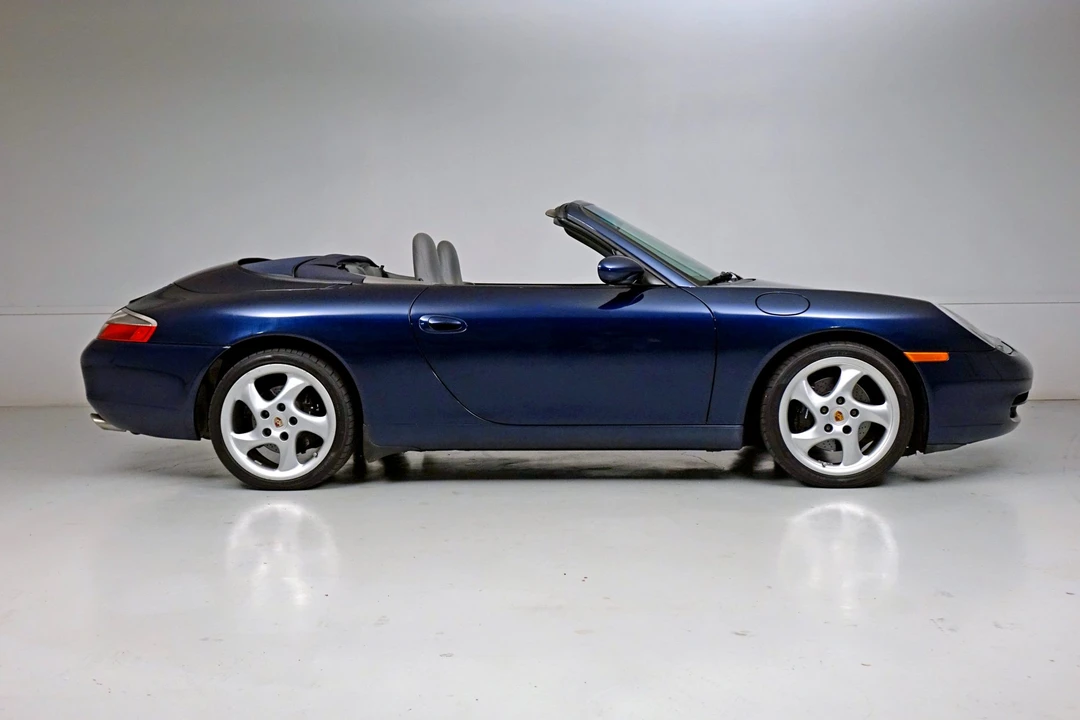2001 Porsche 996 Carrera - Image 7 of 31