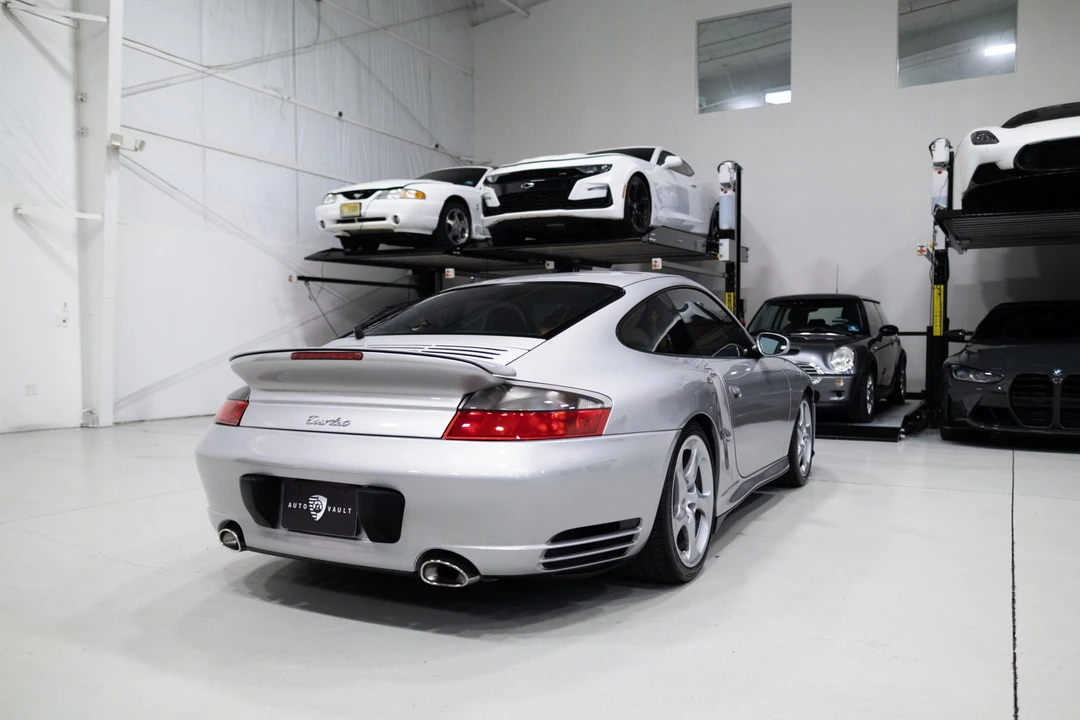 2001 Porsche 996 Turbo - Image 25 of 31