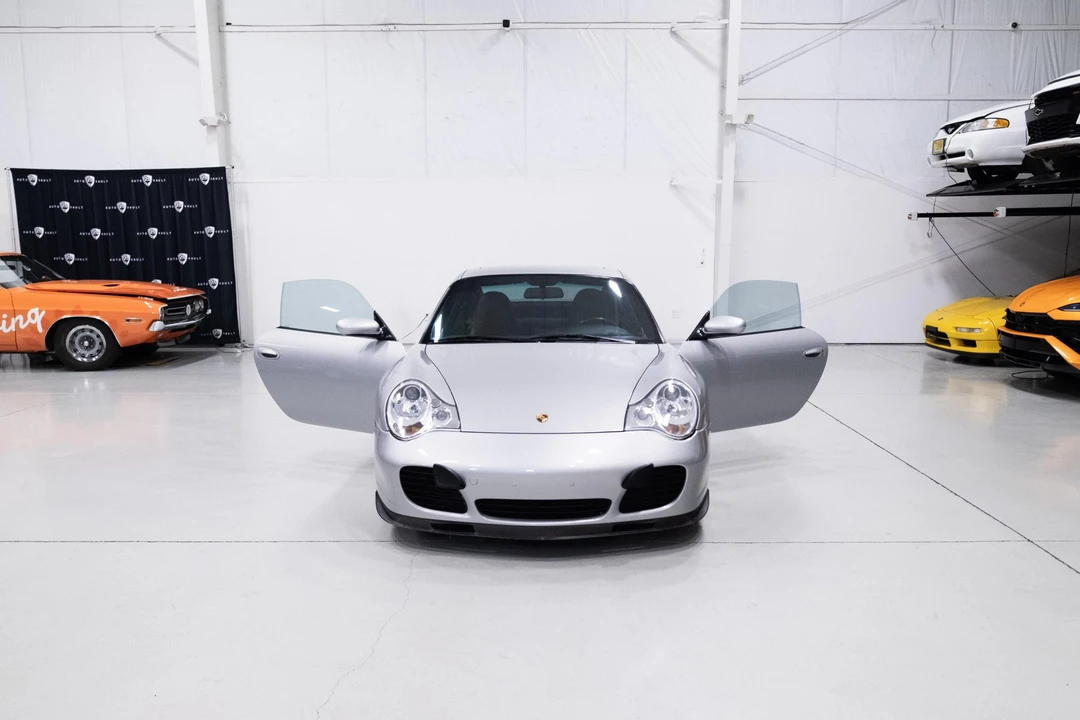 2001 Porsche 996 Turbo - Image 10 of 31