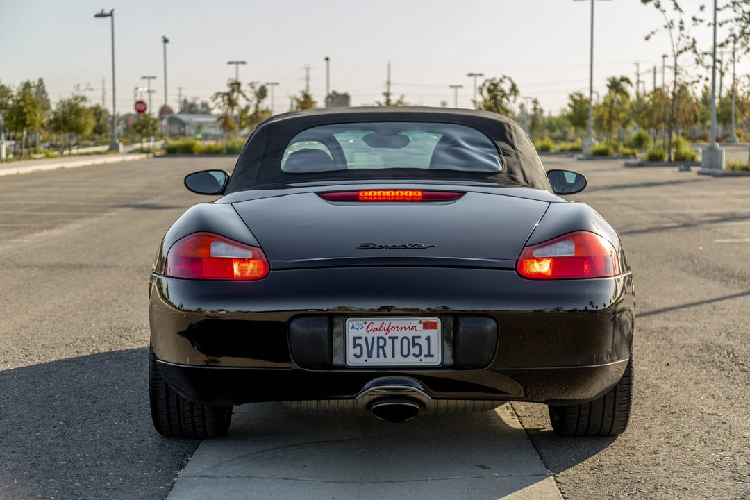 2001 Porsche 986 Boxster - Image 15 of 31