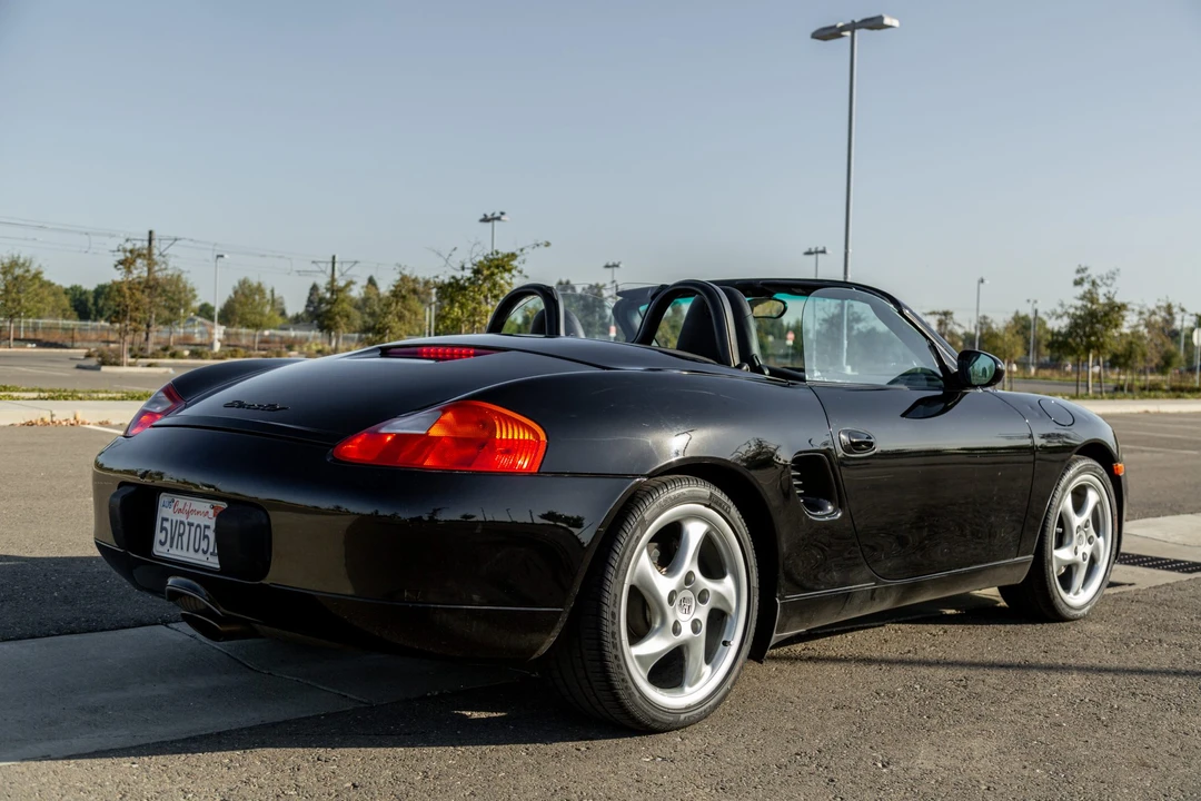 2001 Porsche 986 Boxster - Image 16 of 31