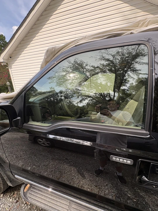 2002 Ford Excursion - Image 18 of 31