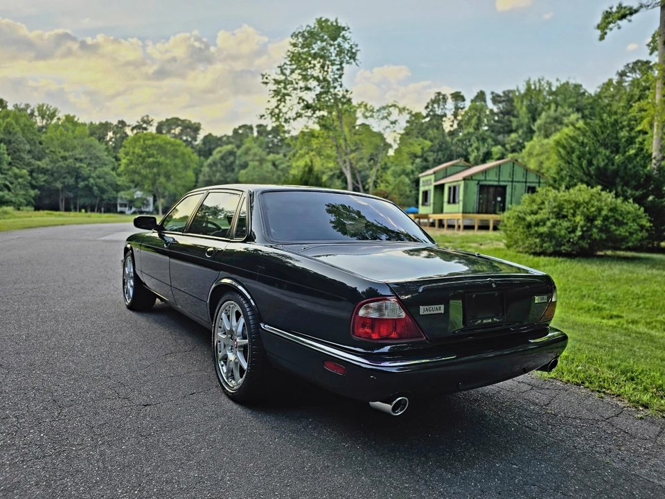 2002 Jaguar X308 XJR - Image 28 of 31