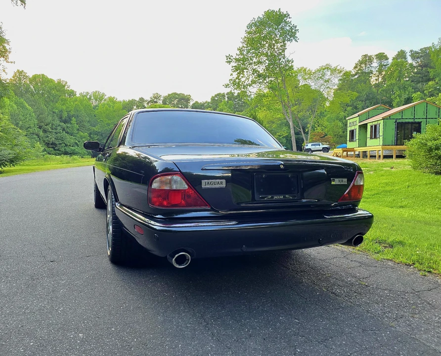 2002 Jaguar X308 XJR - Image 30 of 31