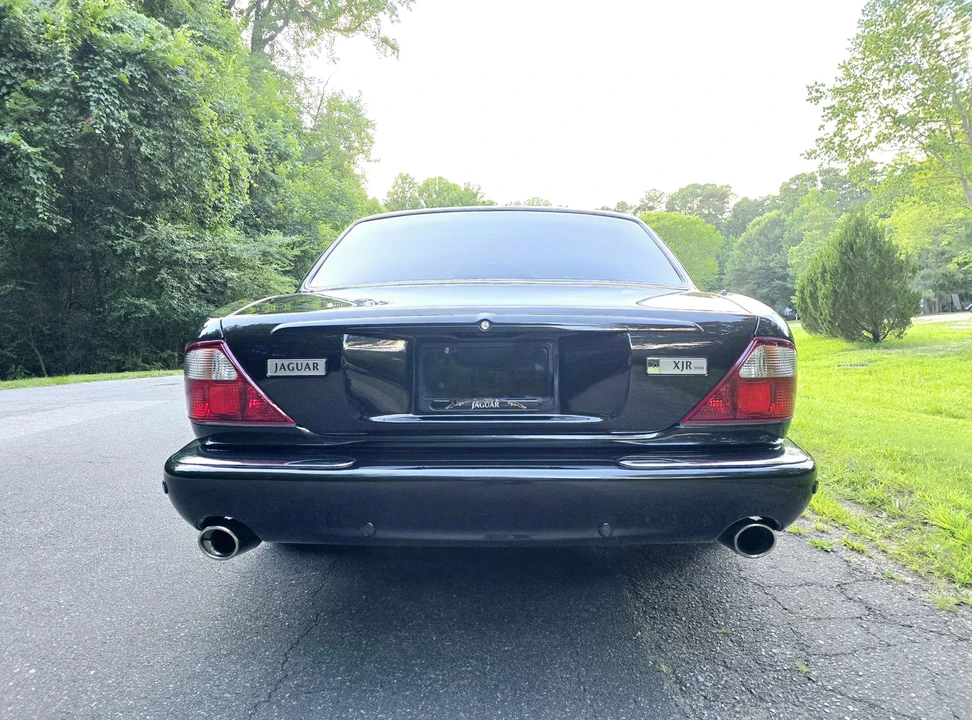 2002 Jaguar X308 XJR - Image 25 of 31