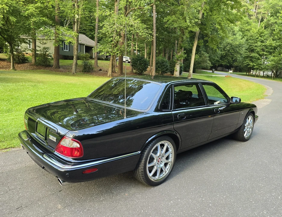 2002 Jaguar X308 XJR - Image 17 of 31