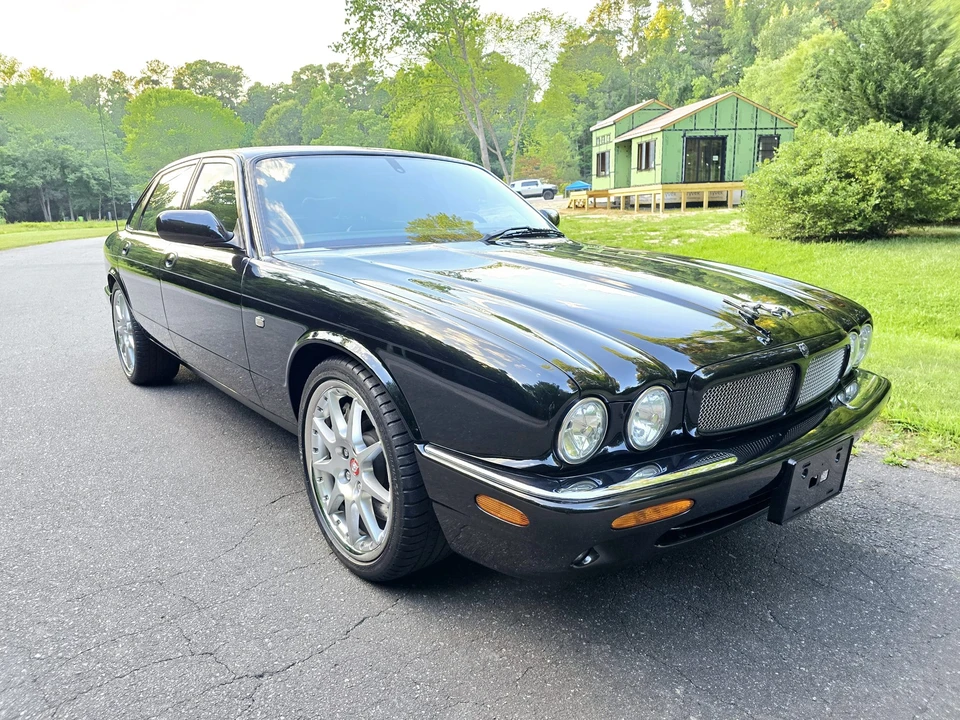 2002 Jaguar X308 XJR - Image 9 of 31