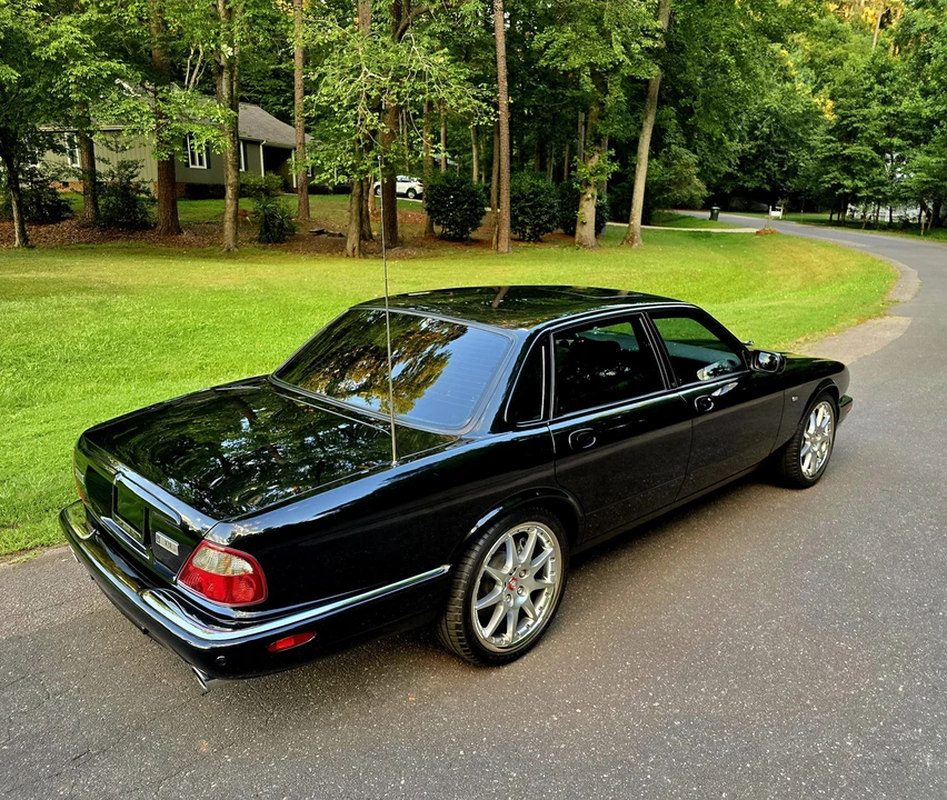 2002 Jaguar X308 XJR - Image 22 of 31