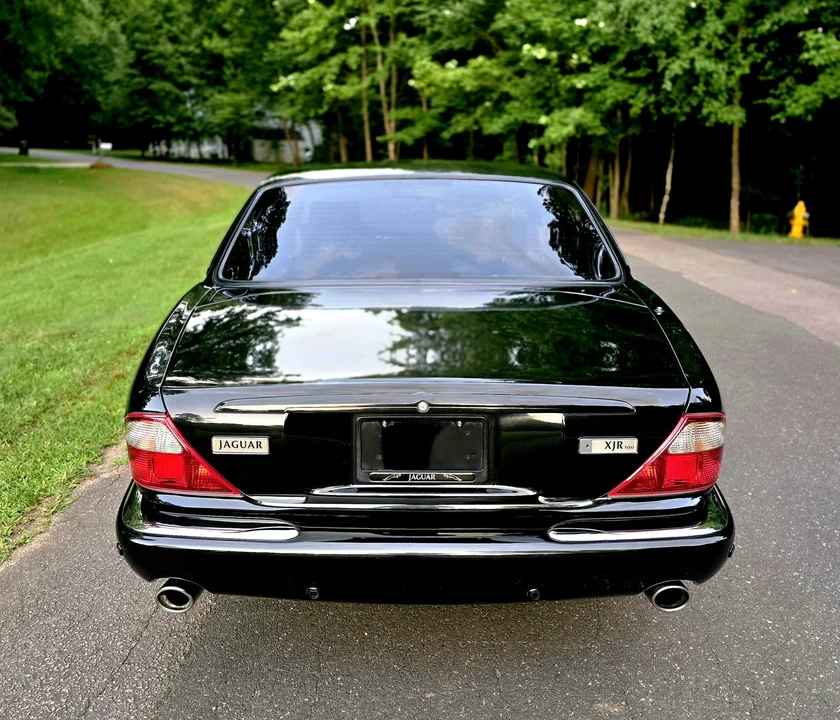 2002 Jaguar X308 XJR - Image 27 of 31
