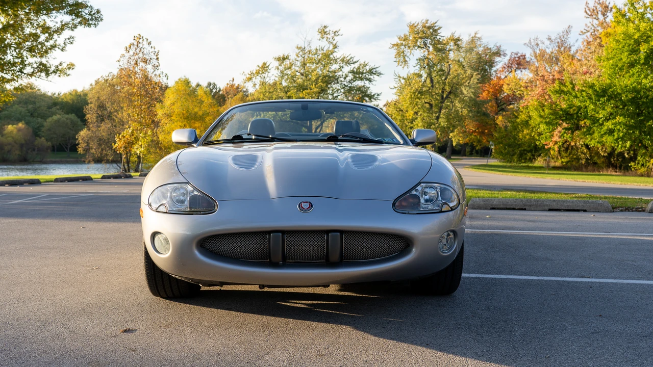 2002 Jaguar X100 XKR - Image 11 of 31