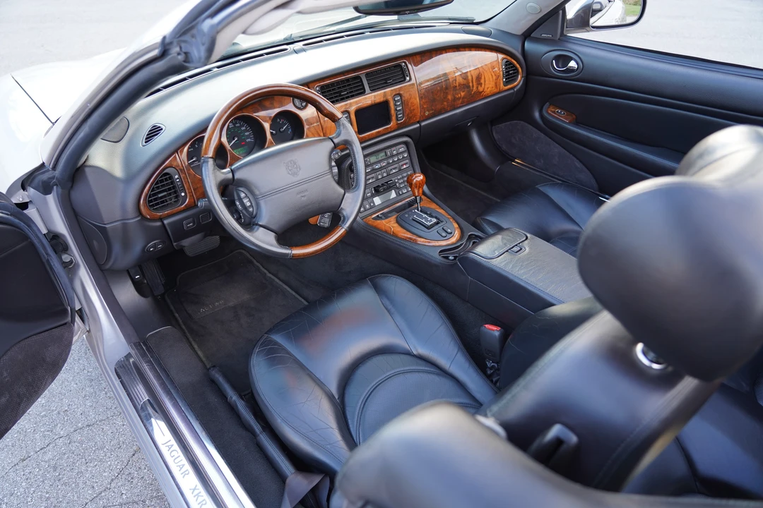 2002 Jaguar X100 XKR - Image 27 of 31