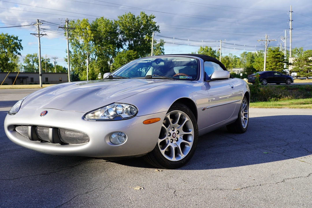 2002 Jaguar X100 XKR - Image 2 of 31