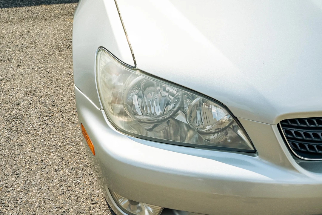 2002 Lexus IS 1st Gen - Image 24 of 31