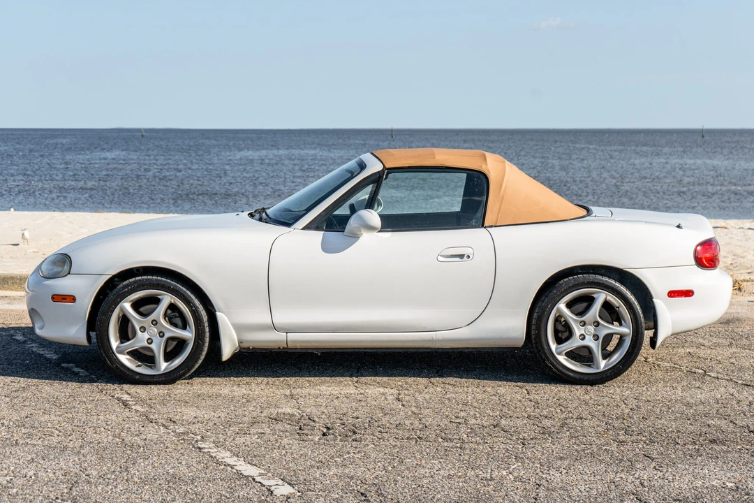 2002 Mazda NB MX-5 Miata - Image 20 of 31