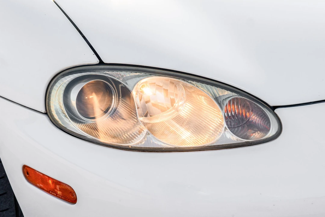 2002 Mazda NB MX-5 Miata - Image 28 of 31