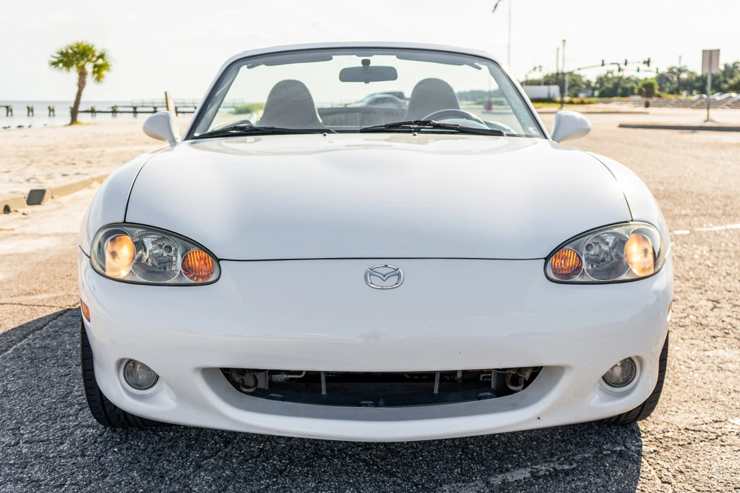 2002 Mazda NB MX-5 Miata - Image 3 of 31