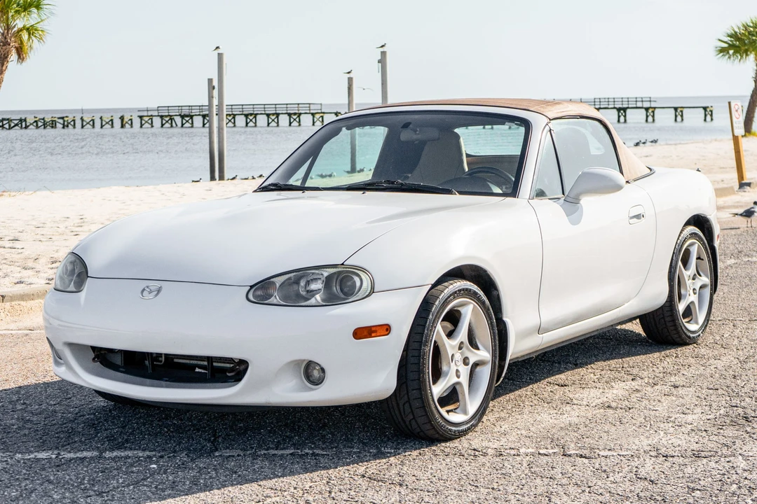 2002 Mazda NB MX-5 Miata - Image 11 of 31