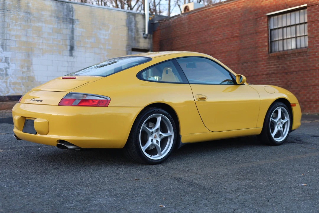 2002 Porsche 996 Carrera - Image 28 of 31