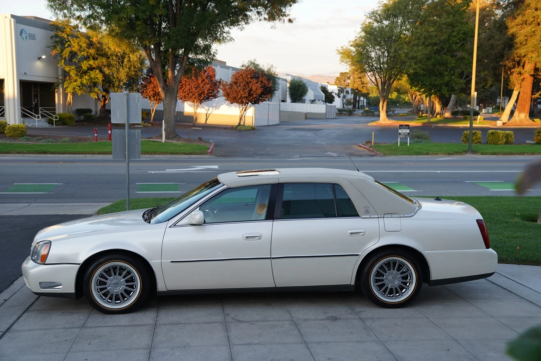 2003 Cadillac DeVille 8th Gen - Image 23 of 31