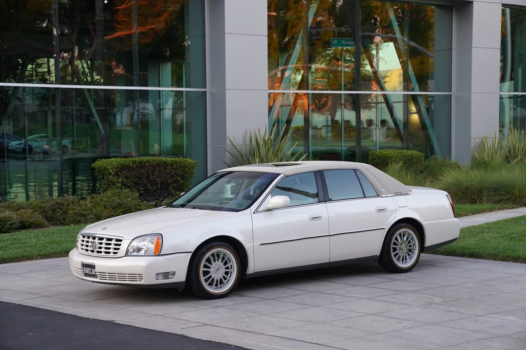 2003 Cadillac DeVille 8th Gen - Image 10 of 31
