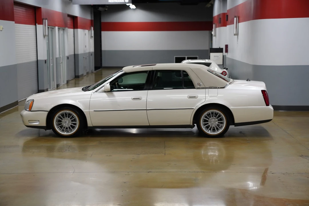 2003 Cadillac DeVille 8th Gen - Image 9 of 31