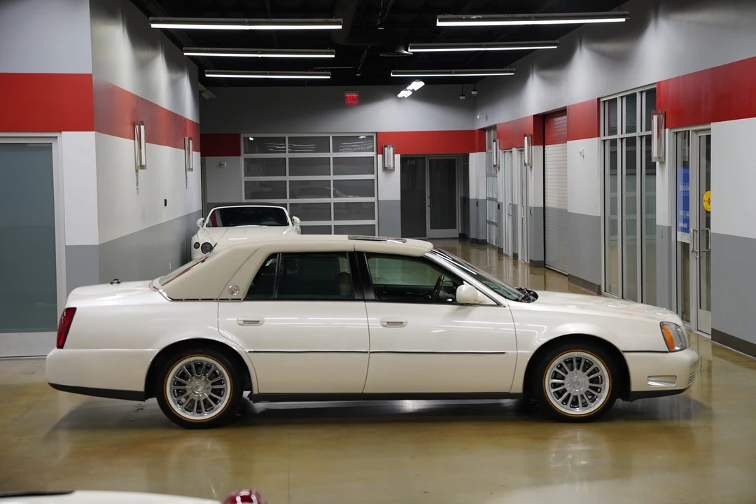 2003 Cadillac DeVille 8th Gen - Image 5 of 31