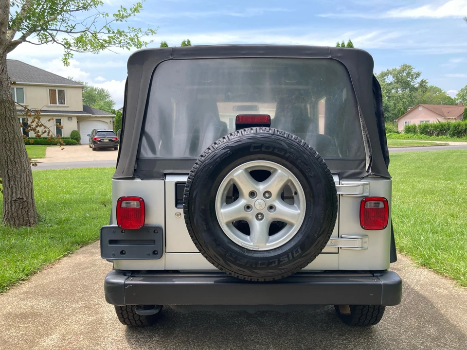 2003 Jeep TJ Wrangler - Image 15 of 31