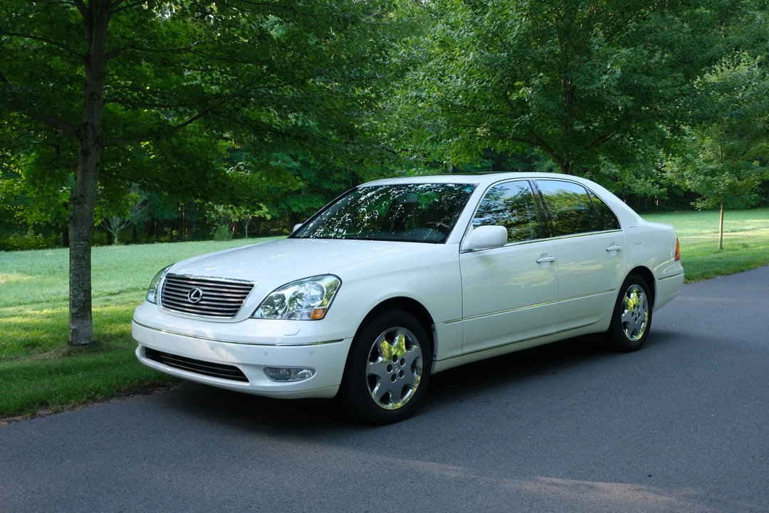 2003 Lexus LS 3rd Gen - Image 3 of 31