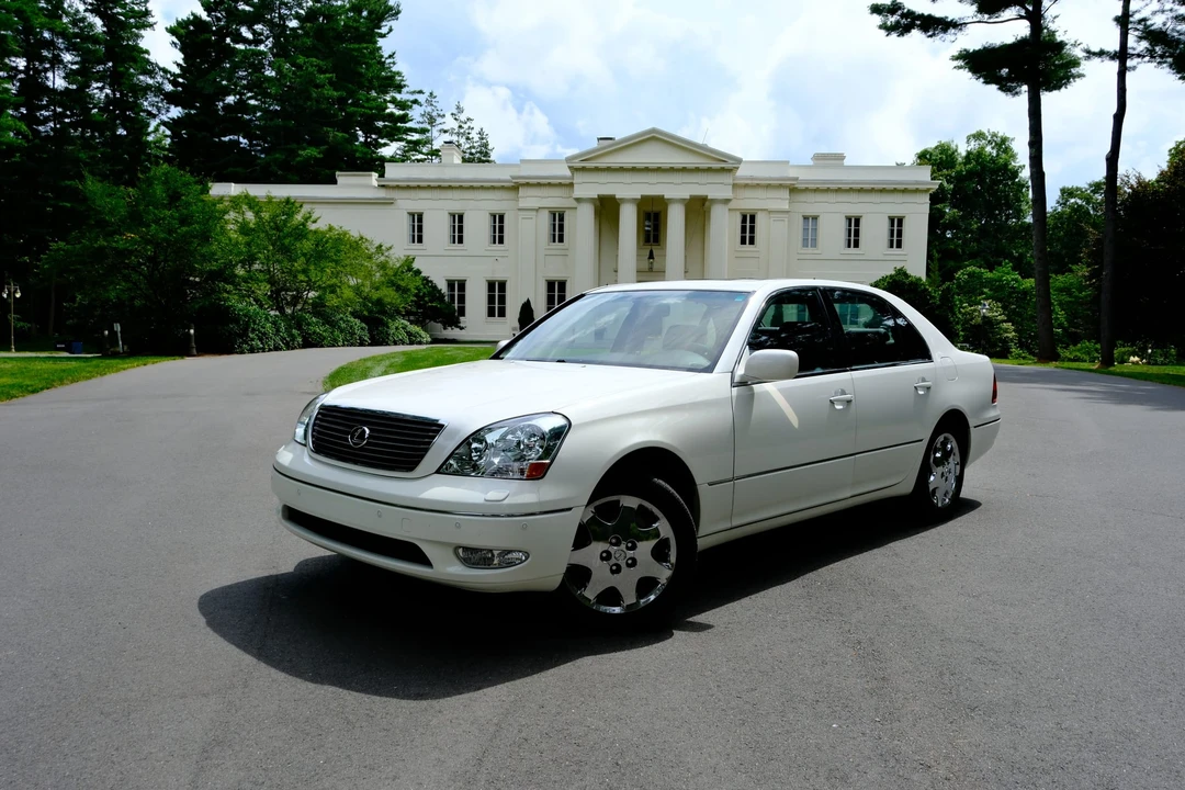 2003 Lexus LS 3rd Gen - Image 4 of 31