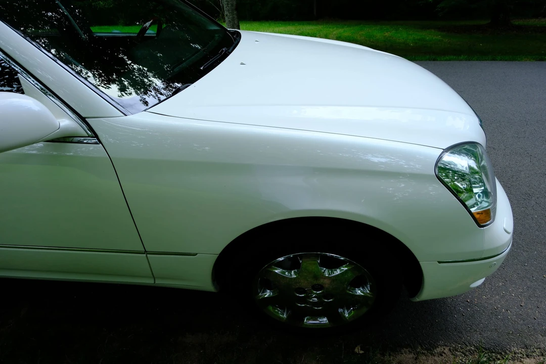2003 Lexus LS 3rd Gen - Image 18 of 31