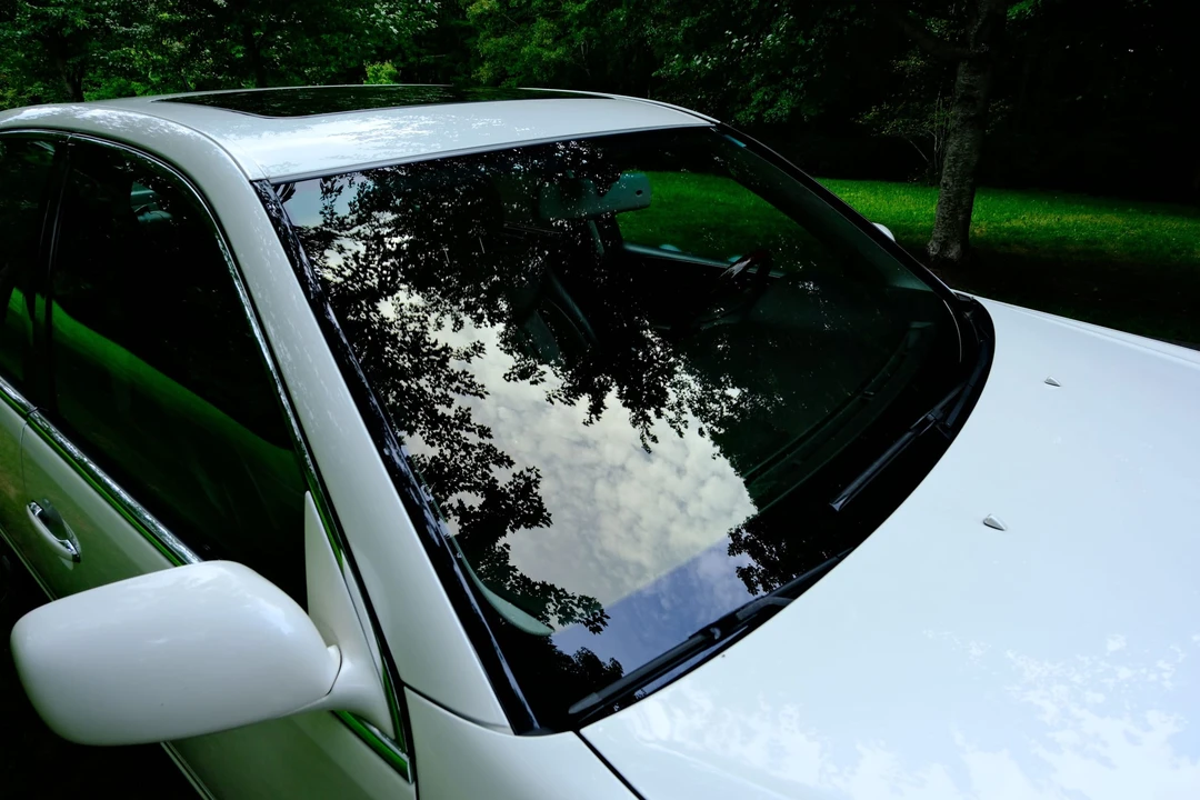2003 Lexus LS 3rd Gen - Image 16 of 31