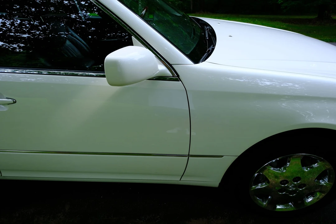 2003 Lexus LS 3rd Gen - Image 20 of 31