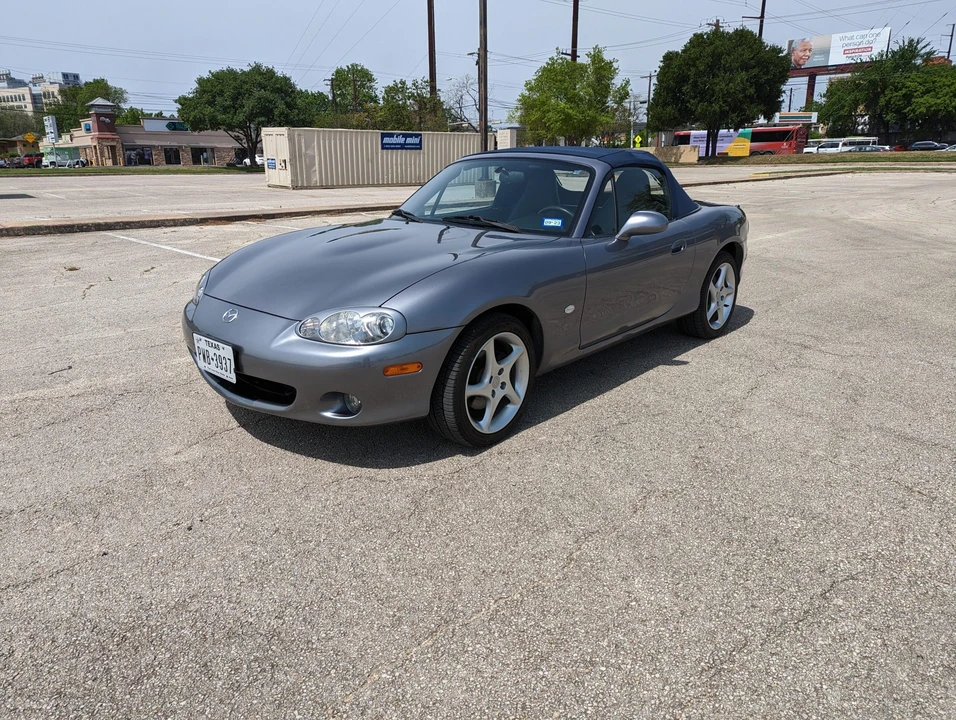 2003 Mazda NB MX-5 Miata - Image 3 of 31