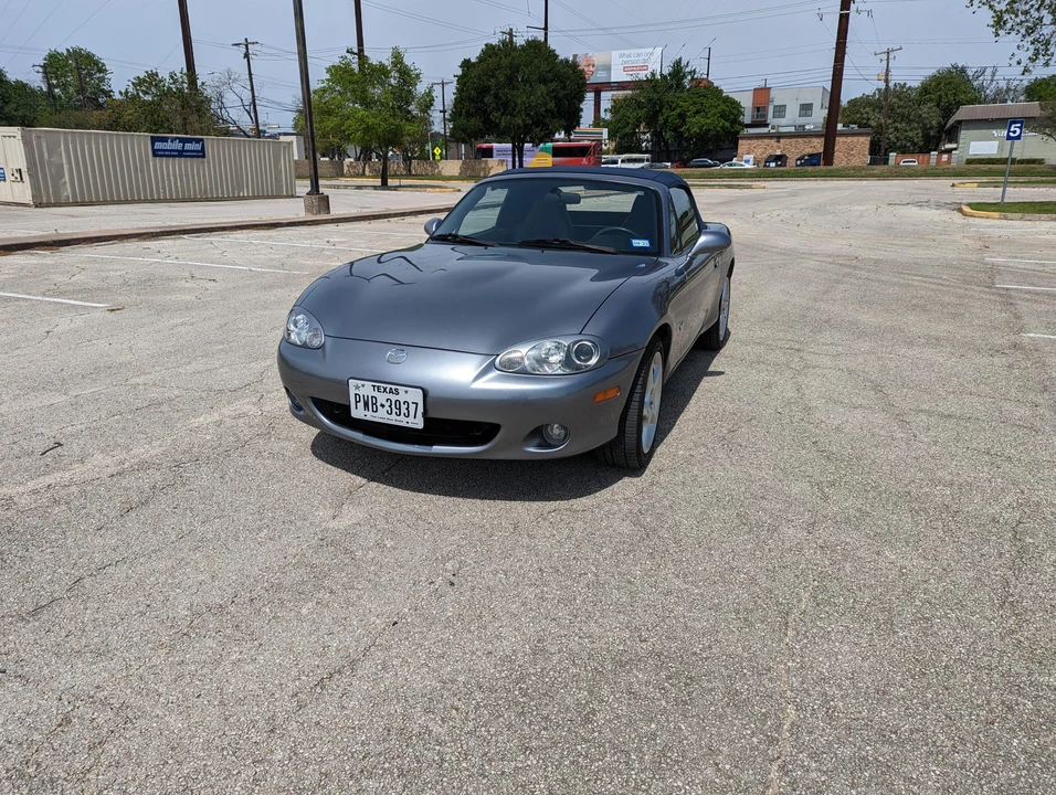 2003 Mazda NB MX-5 Miata - Image 2 of 31