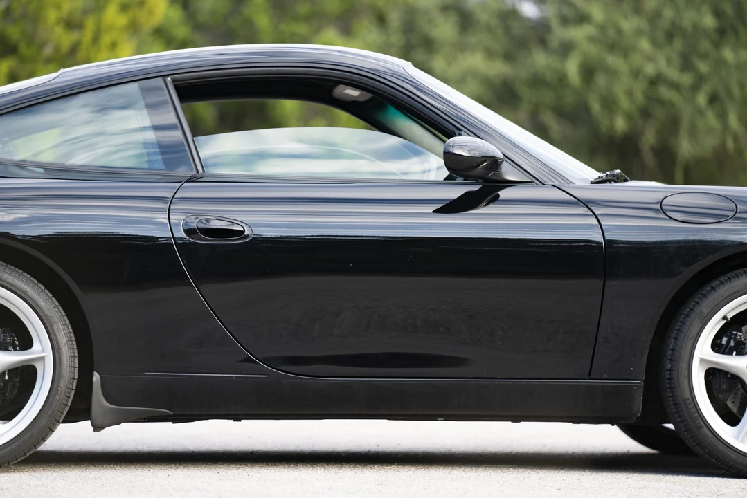 2003 Porsche 996 Carrera - Image 26 of 31