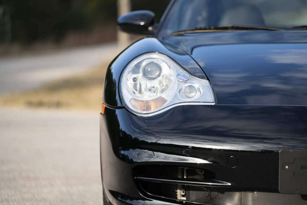 2003 Porsche 996 Carrera - Image 28 of 31