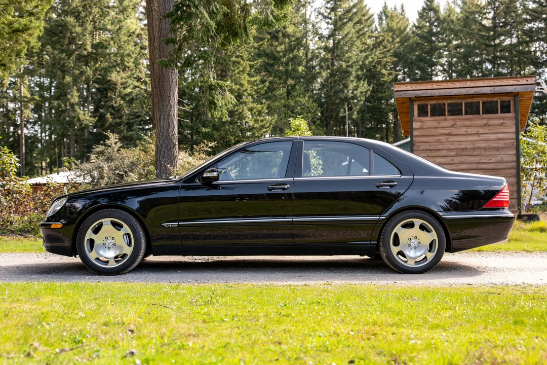 2004 Mercedes-Benz W220 S-Class - Image 2 of 31