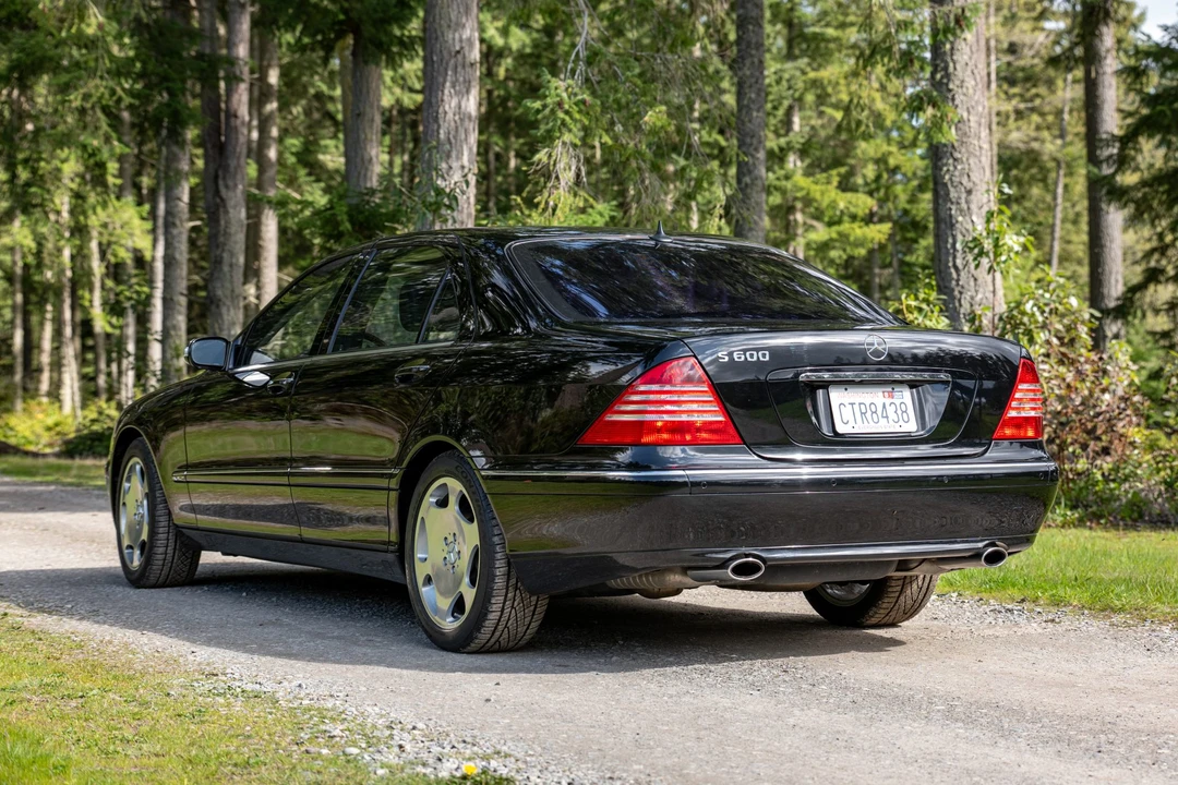 2004 Mercedes-Benz W220 S-Class - Image 3 of 31