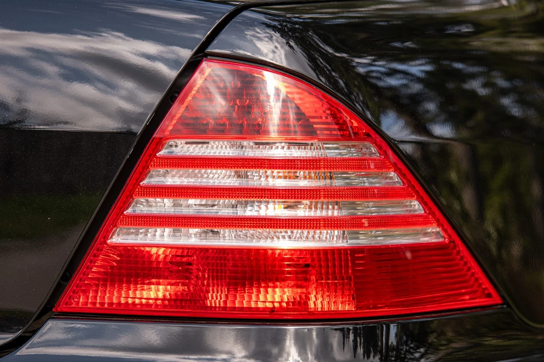 2004 Mercedes-Benz W220 S-Class - Image 21 of 31