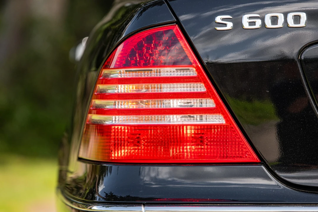 2004 Mercedes-Benz W220 S-Class - Image 19 of 31