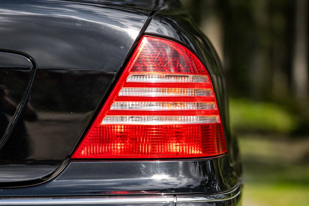 2004 Mercedes-Benz W220 S-Class - Image 20 of 31