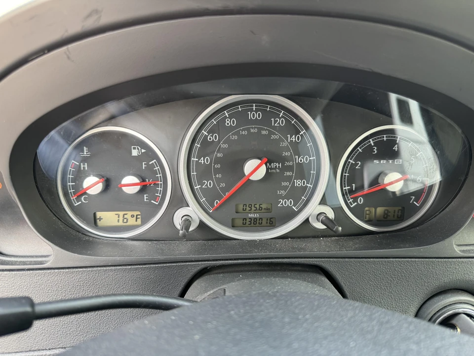 2005 Chrysler Crossfire - Image 23 of 31
