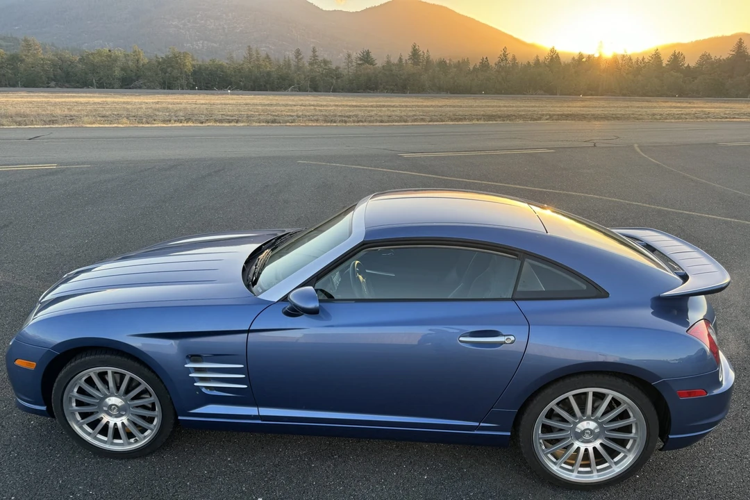 2005 Chrysler Crossfire - Image 10 of 31