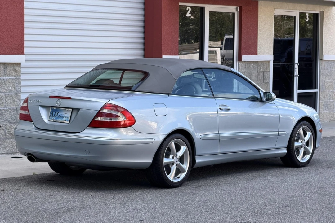 2005 Mercedes-Benz C209/A209 CLK-Class - Image 2 of 6