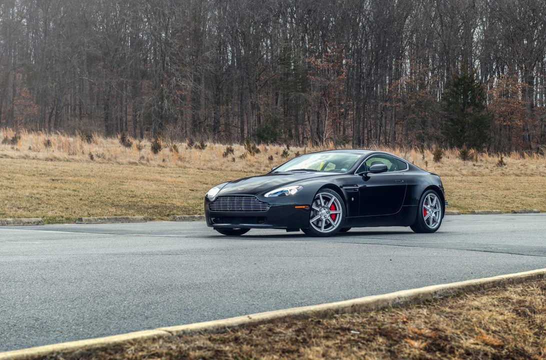 2006 Aston Martin V8 Vantage (2006-2017) - Image 2 of 31