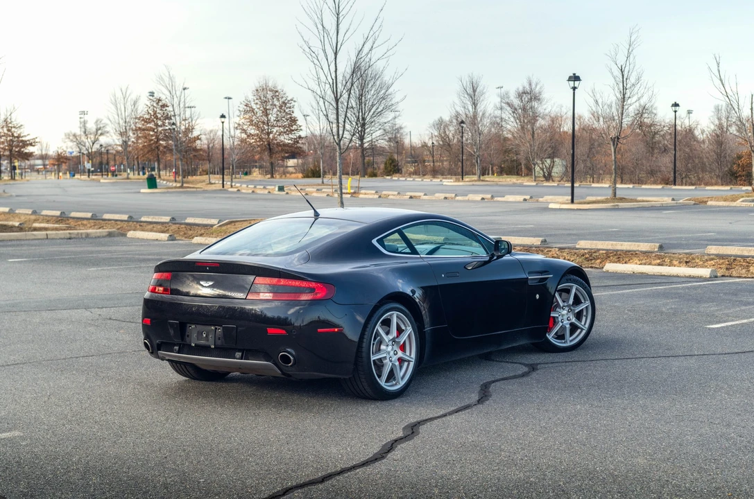 2006 Aston Martin V8 Vantage (2006-2017) - Image 24 of 31