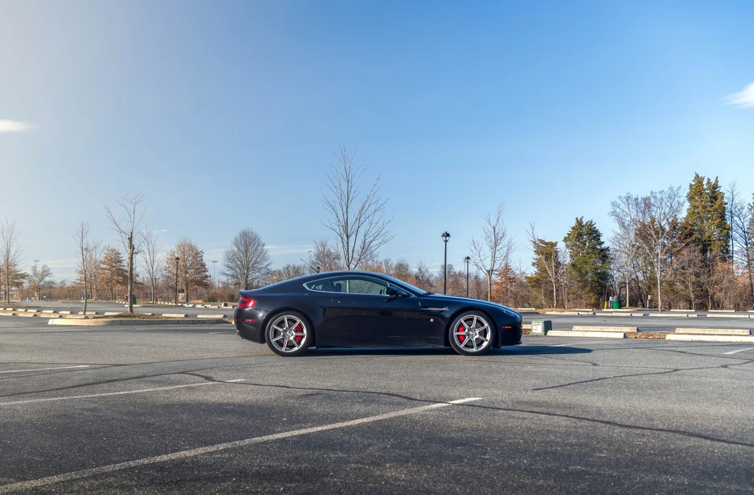 2006 Aston Martin V8 Vantage (2006-2017) - Image 27 of 31