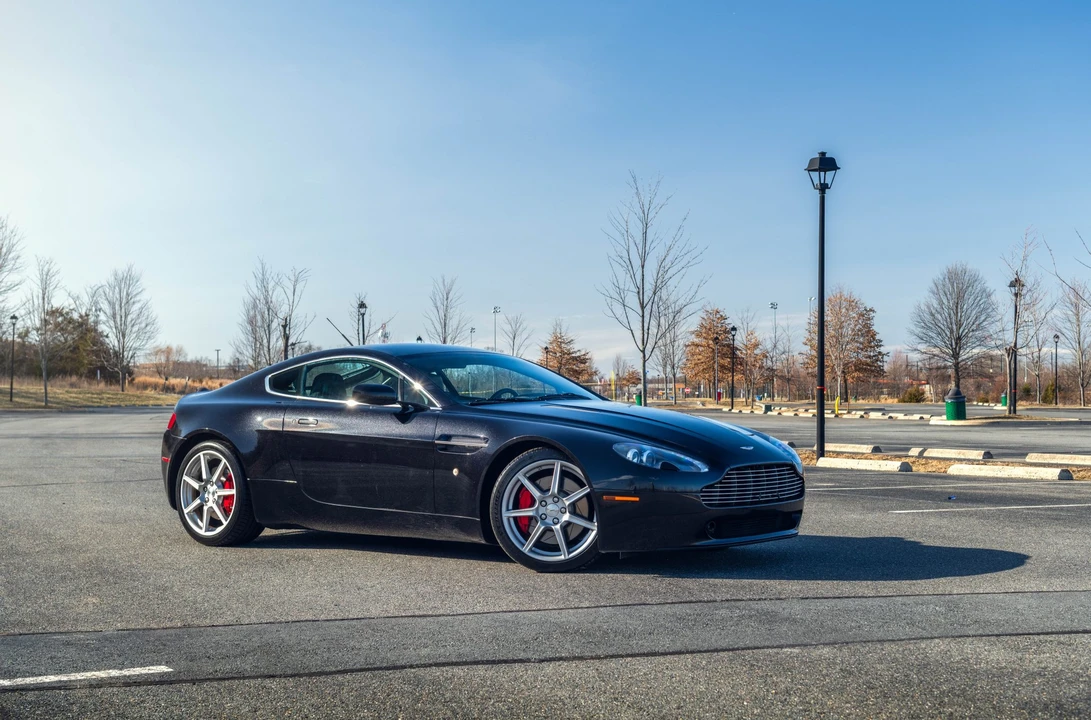 2006 Aston Martin V8 Vantage (2006-2017) - Image 30 of 31